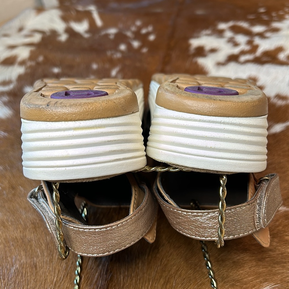 Bionica Yolanda Leather Sandal (8M) - Picture 6 of 11